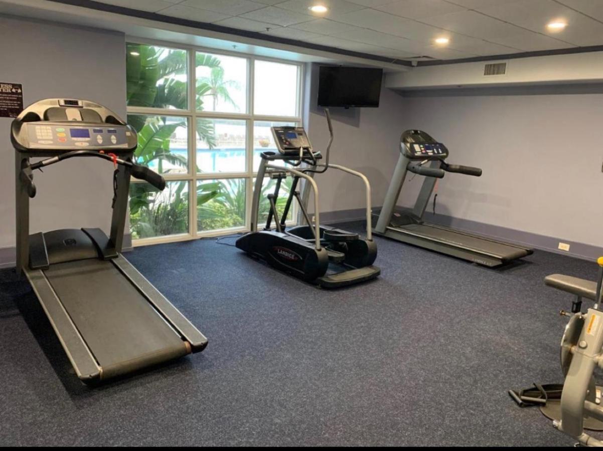 Disney Just 1 And A Quarter Mile Away, Blue Heron 1 Room 2 Bath,Amenities,6 Guests, Walk To Restaurants, No Fees At Check In 奥兰多 外观 照片