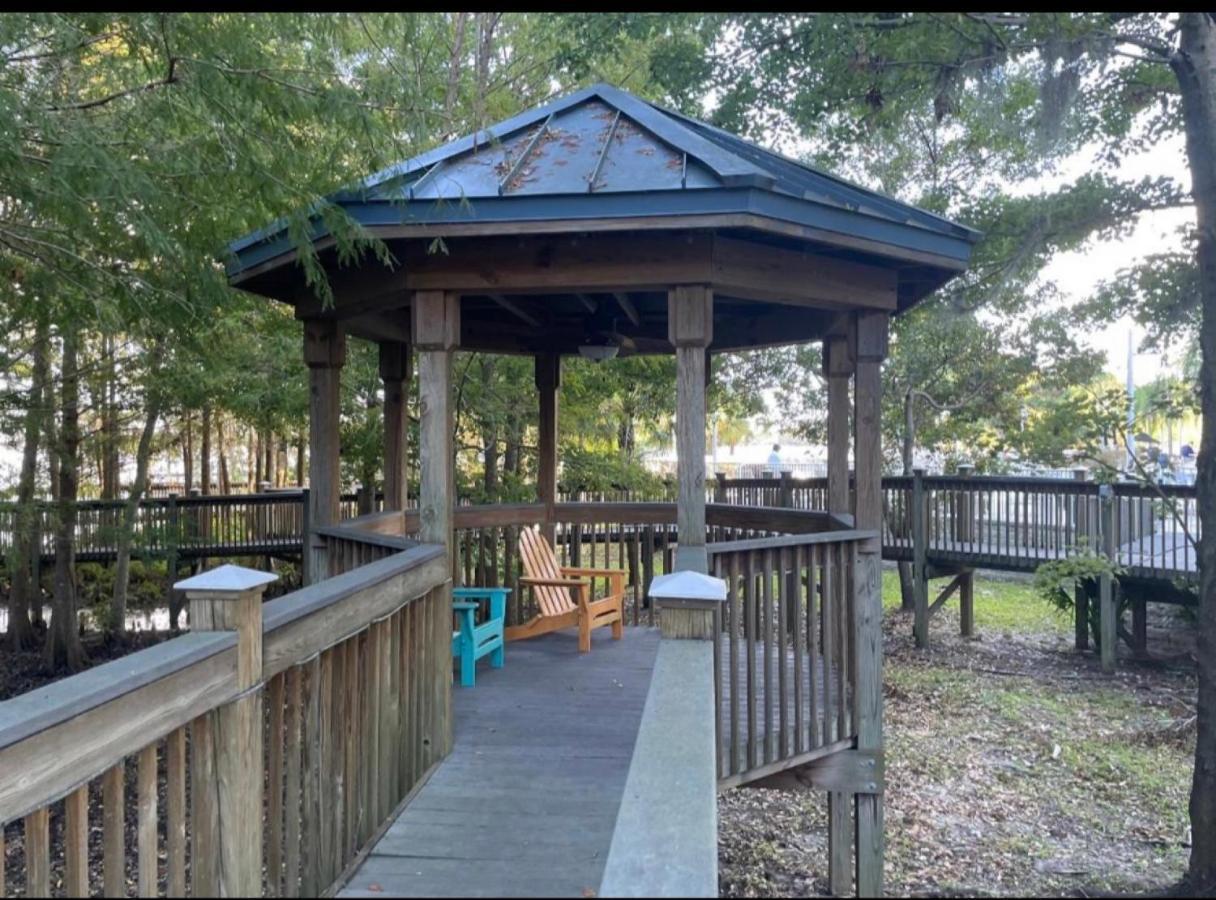 Disney Just 1 And A Quarter Mile Away, Blue Heron 1 Room 2 Bath,Amenities,6 Guests, Walk To Restaurants, No Fees At Check In 奥兰多 外观 照片