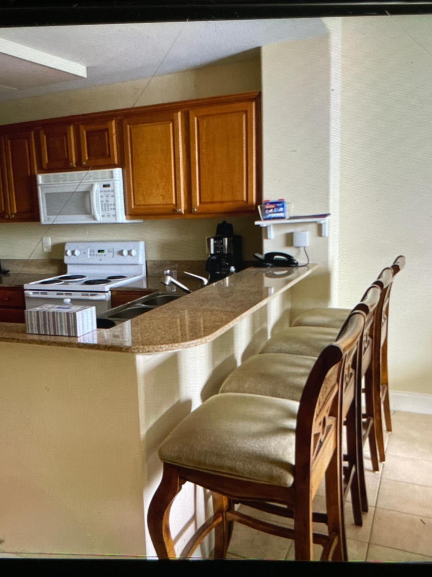 Disney Just 1 And A Quarter Mile Away, Blue Heron 1 Room 2 Bath,Amenities,6 Guests, Walk To Restaurants, No Fees At Check In 奥兰多 外观 照片